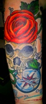 neo tradional skull and rose tattoo